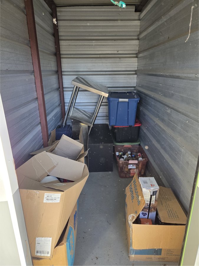 5 x 10 storage unit in Lawrenceville, GA