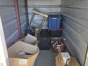 5 x 10 storage unit in Lawrenceville, GA