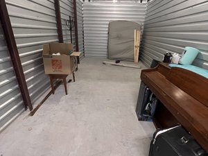 10 x 20 storage unit in Fredericksburg, VA