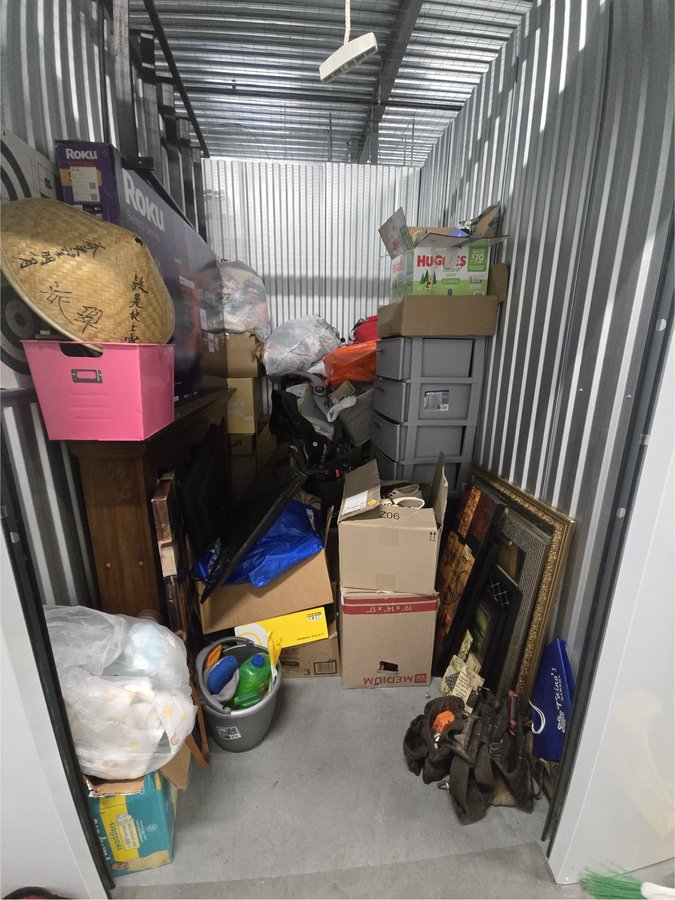 5 x 8 storage unit in Kissimmee, FL