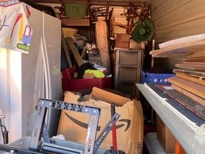 10 x 20 storage unit in Louisville, KY