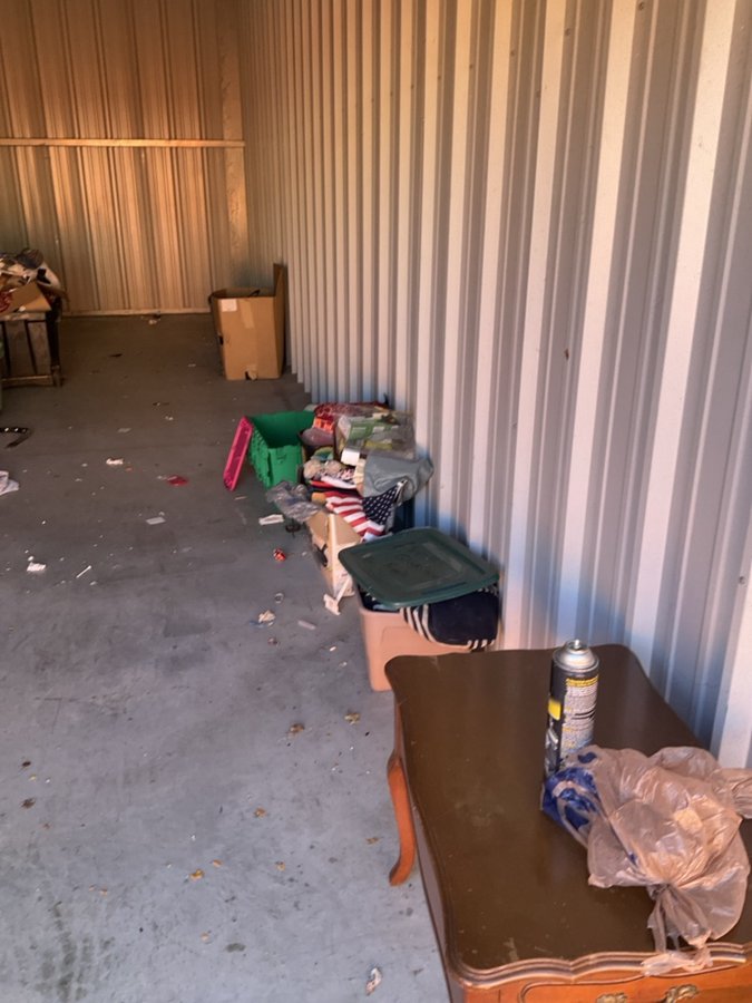10 x 30 storage unit in Louisville, KY