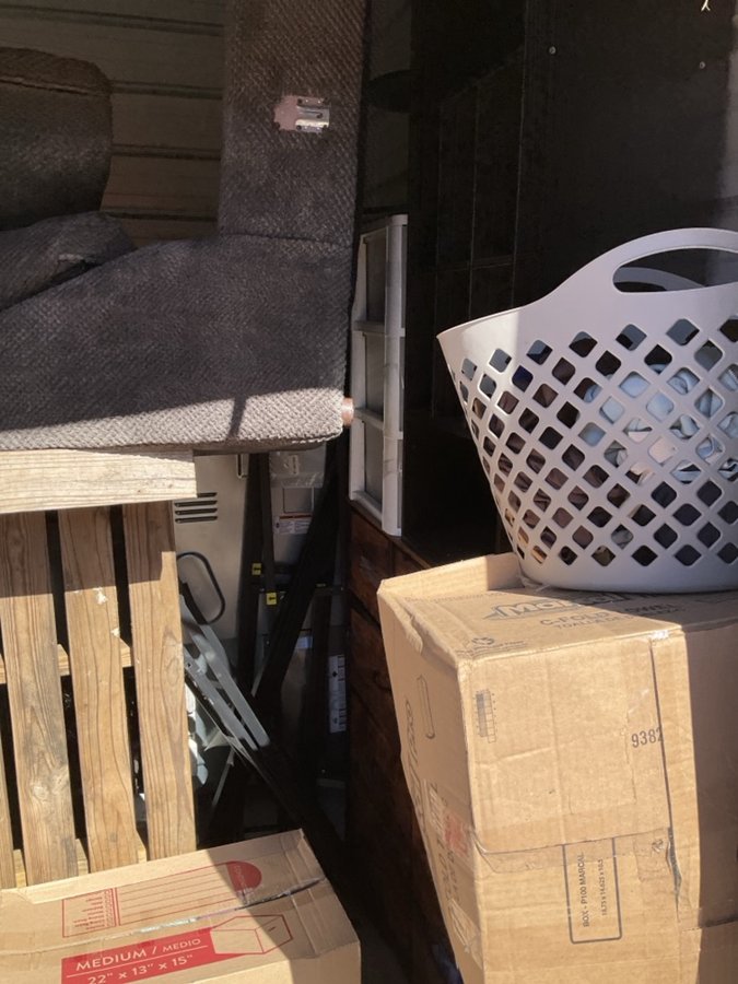 10 x 10 storage unit in Louisville, KY