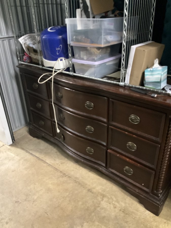 10 x 10 storage unit in Mobile, AL