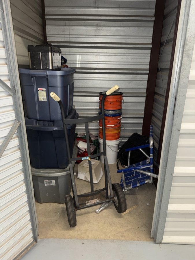 5 x 5 storage unit in Bridgewater, NJ