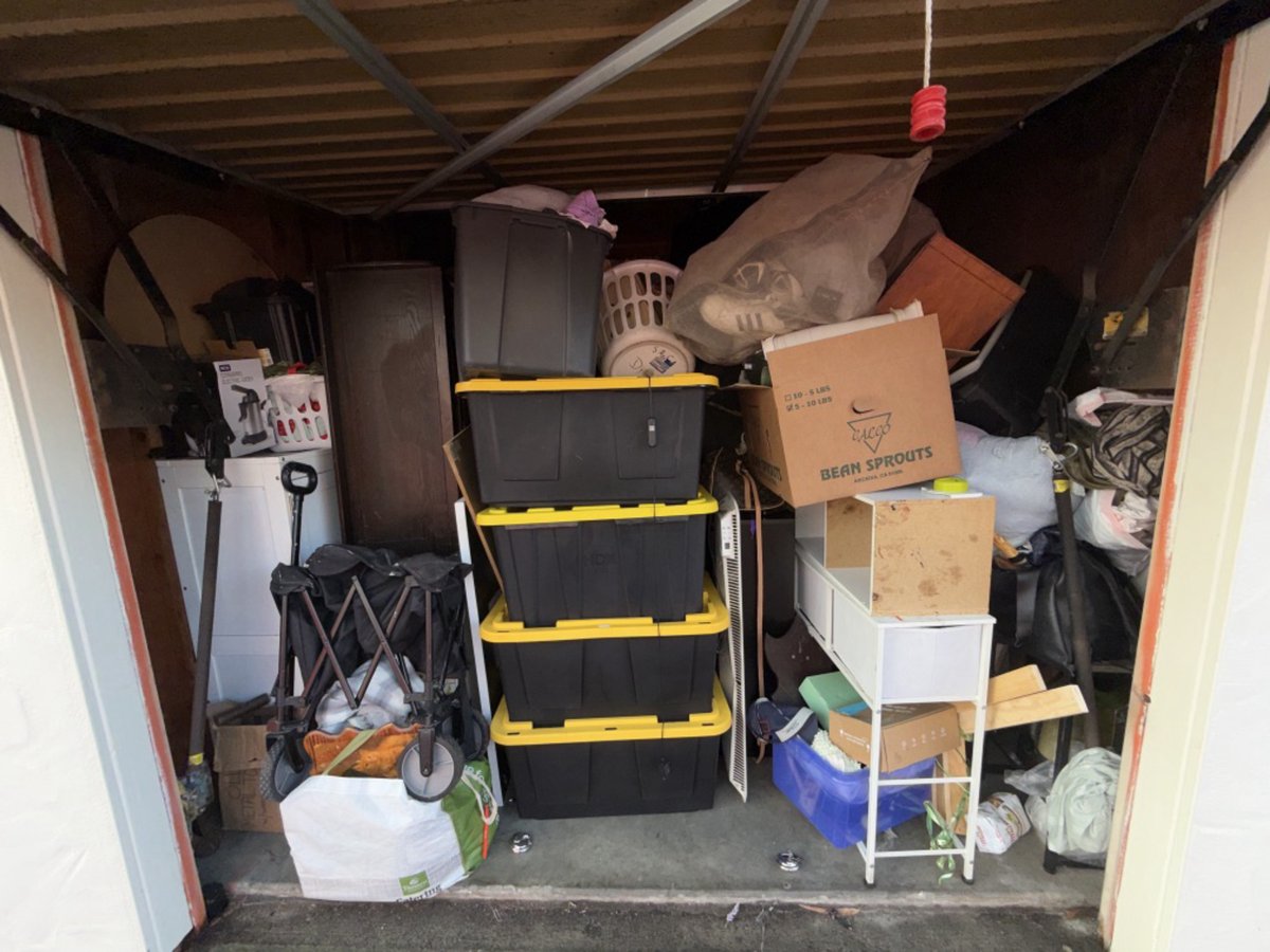10 x 10 storage unit in Goleta, CA