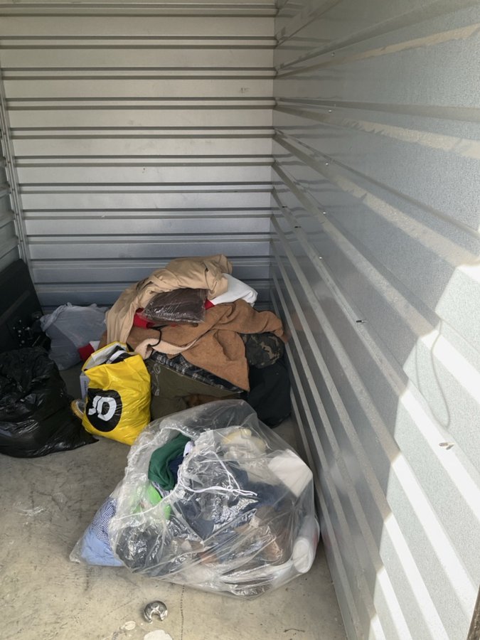 5 x 10 storage unit in Louisville, KY