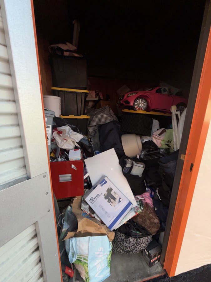 5 x 10 storage unit in Goleta, CA