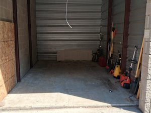 10 x 15 storage unit in Goodlettsville, TN