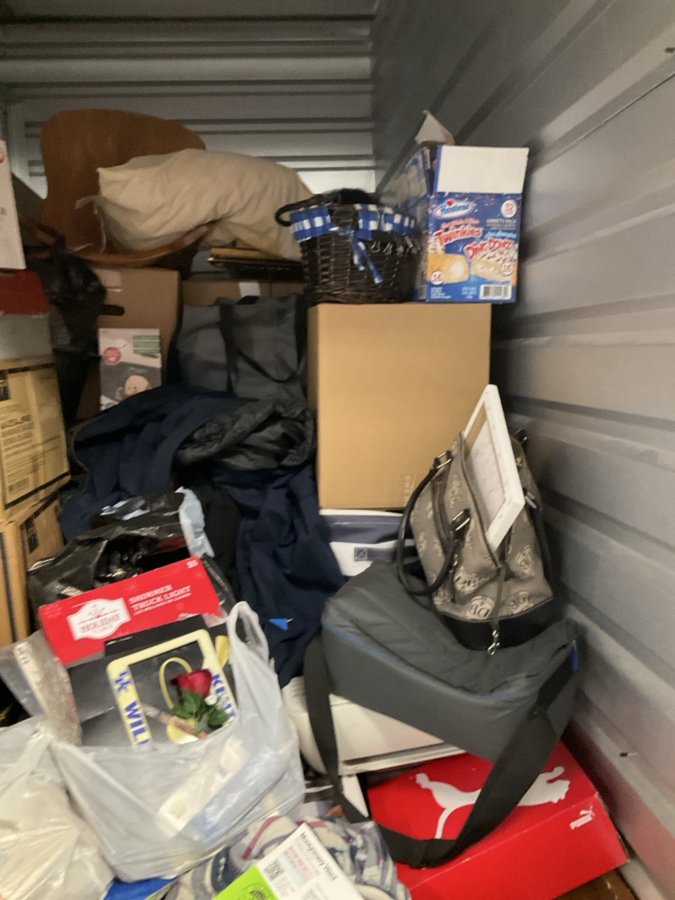 5 x 10 storage unit in Louisville, KY