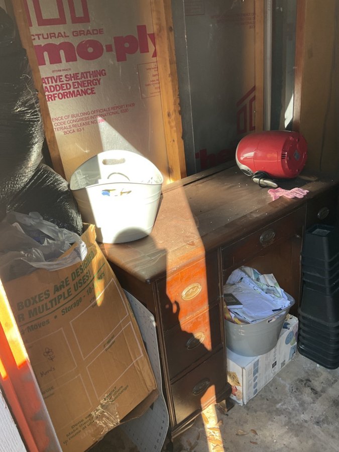 10 x 10 storage unit in Mobile, AL