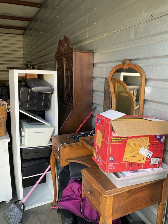 10 x 30 storage unit in Louisville, KY