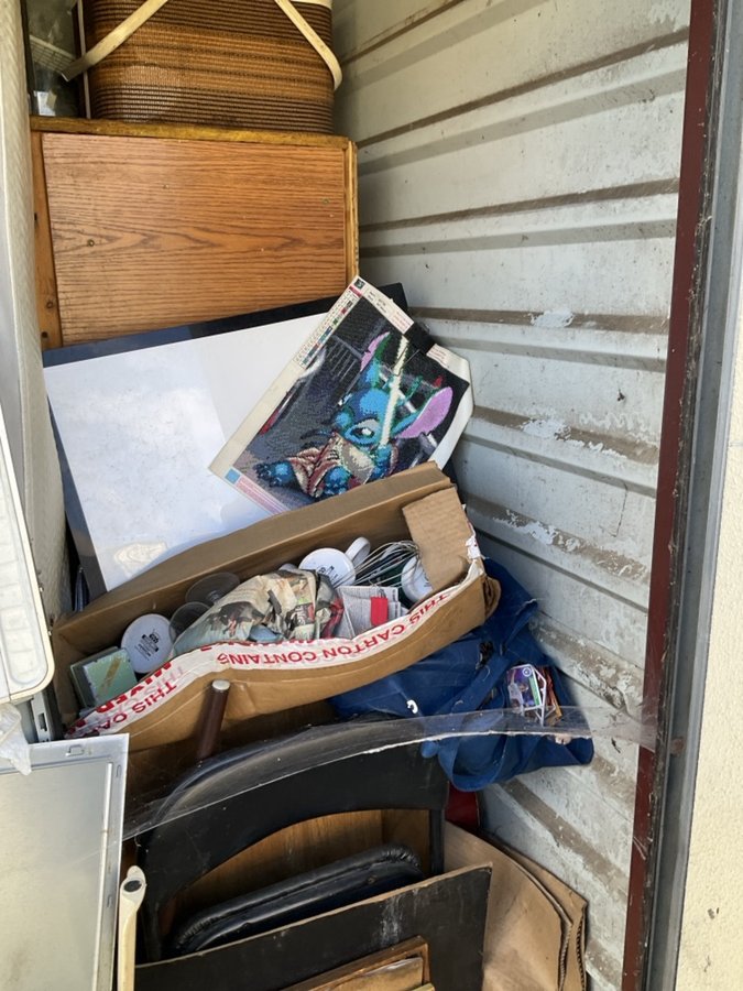 10 x 30 storage unit in Louisville, KY