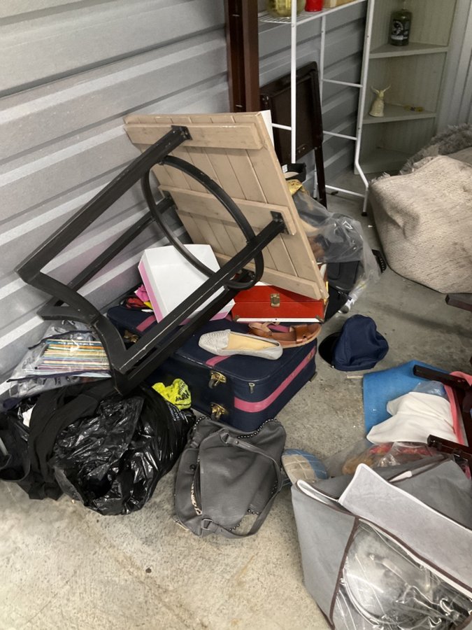 10 x 10 storage unit in Mobile, AL