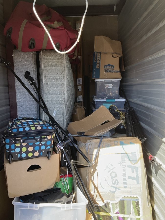 5 x 10 storage unit in Louisville, KY