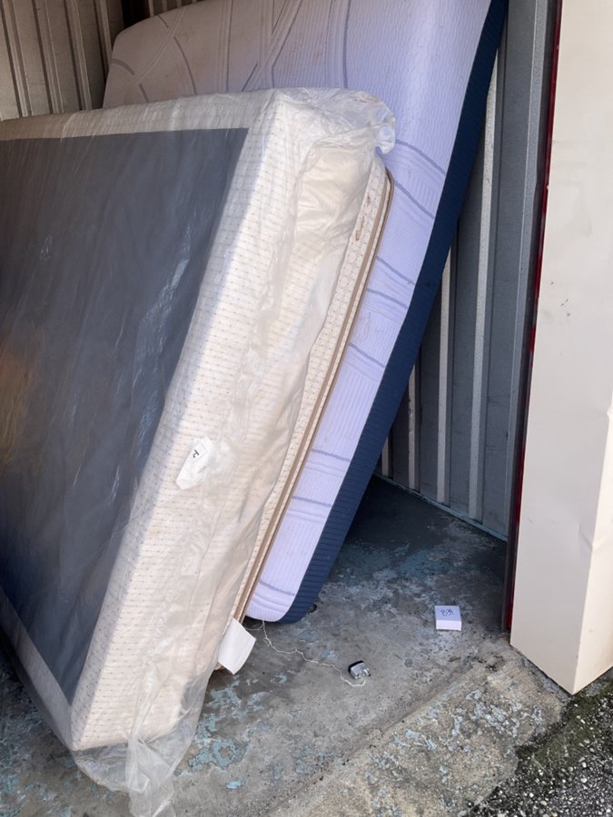 10 x 10 storage unit in Mobile, AL