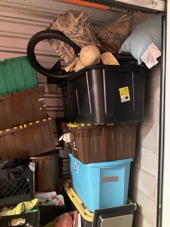 10 x 5 storage unit in Louisville, KY