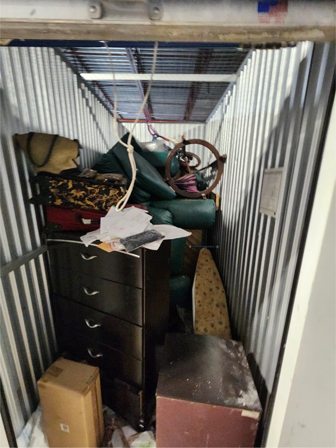 5 x 10 storage unit in Hollywood, FL