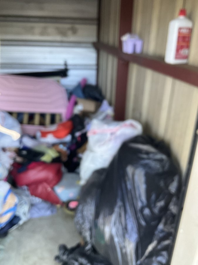 5 x 10 storage unit in Louisville, KY
