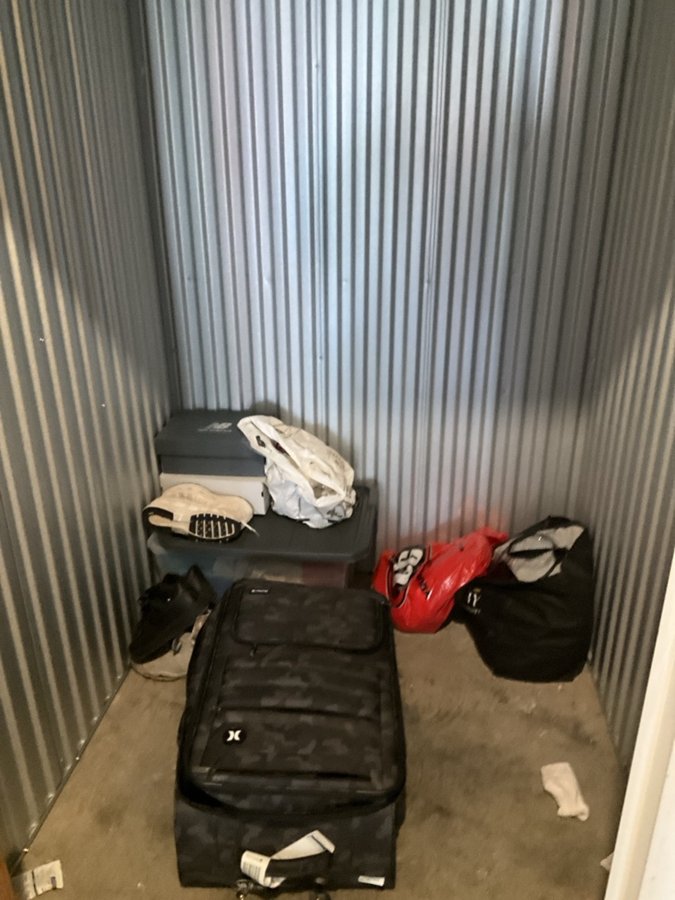 5 x 5 storage unit in Louisville, KY