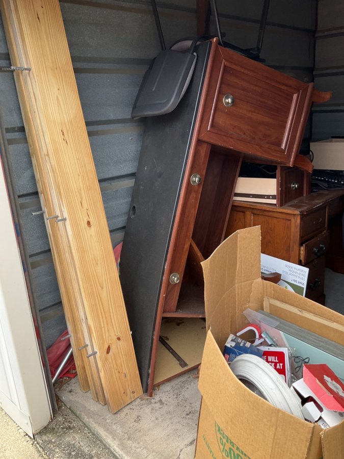 10 x 10 storage unit in Mobile, AL