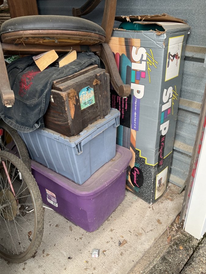 10 x 10 storage unit in Mobile, AL