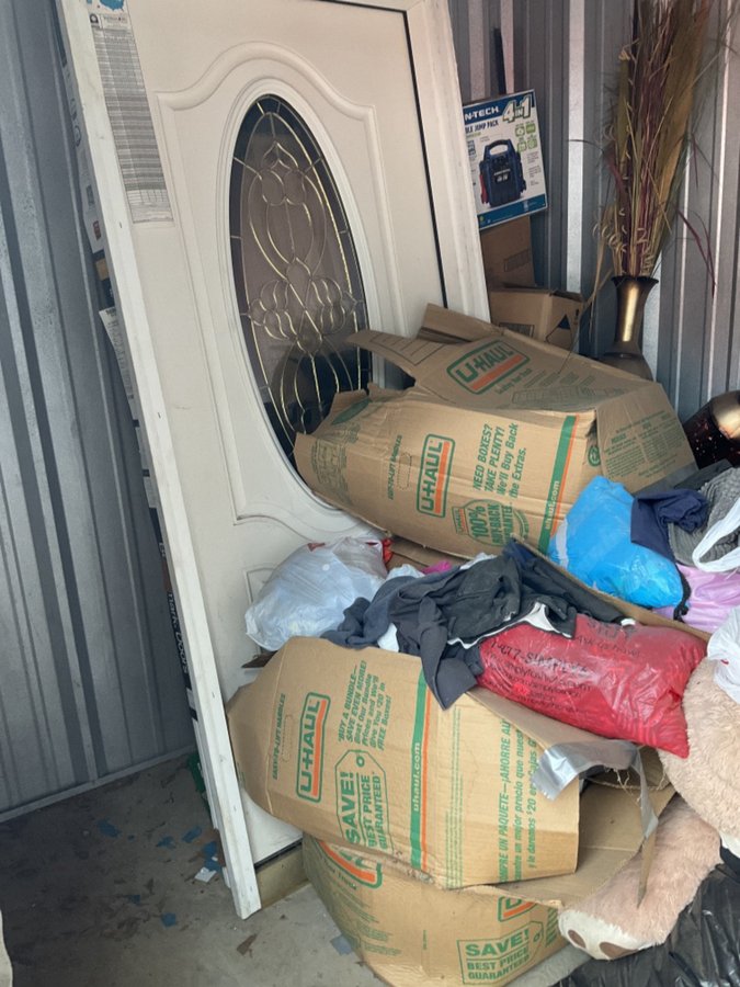 10 x 7 storage unit in Mobile, AL