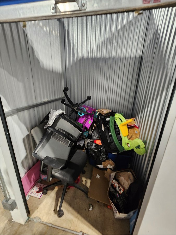 5 x 5 storage unit in Hollywood, FL
