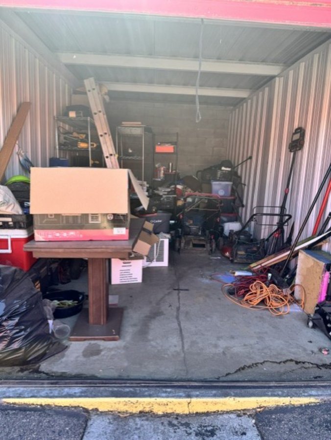 10 x 20 storage unit in Mesa, AZ