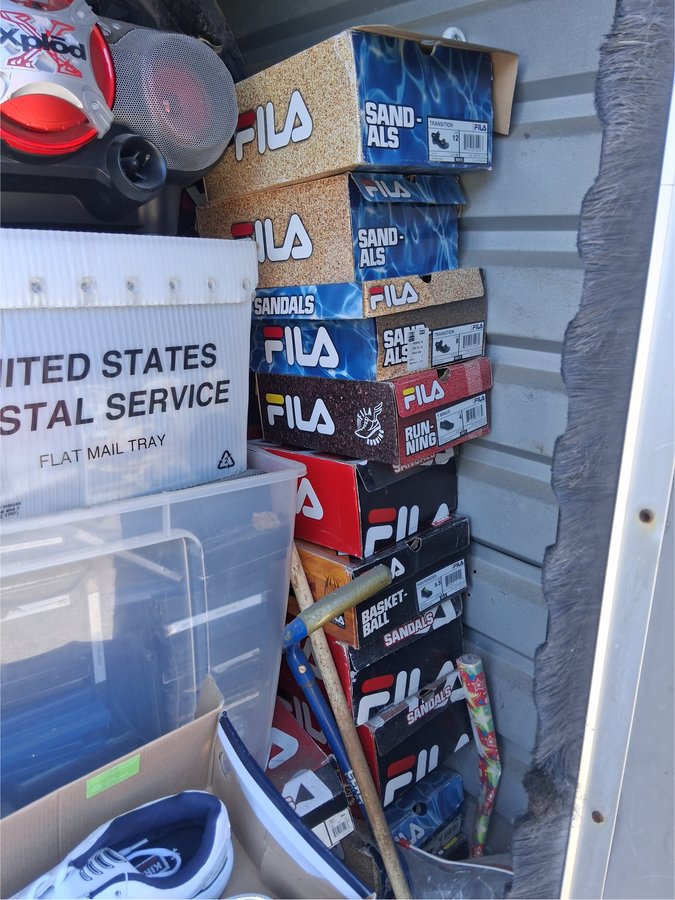 10 x 25 storage unit in Baltimore, MD