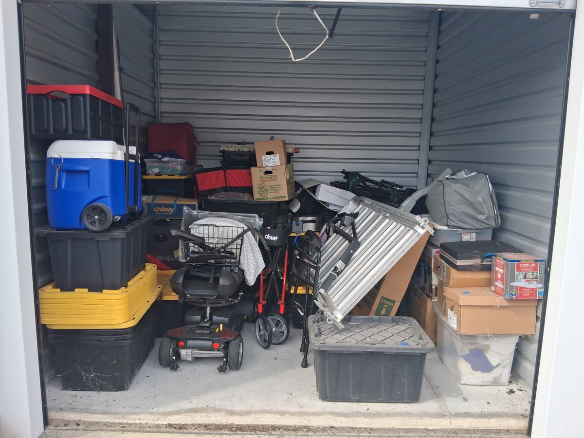 10 x 10 storage unit in Wildwood, FL