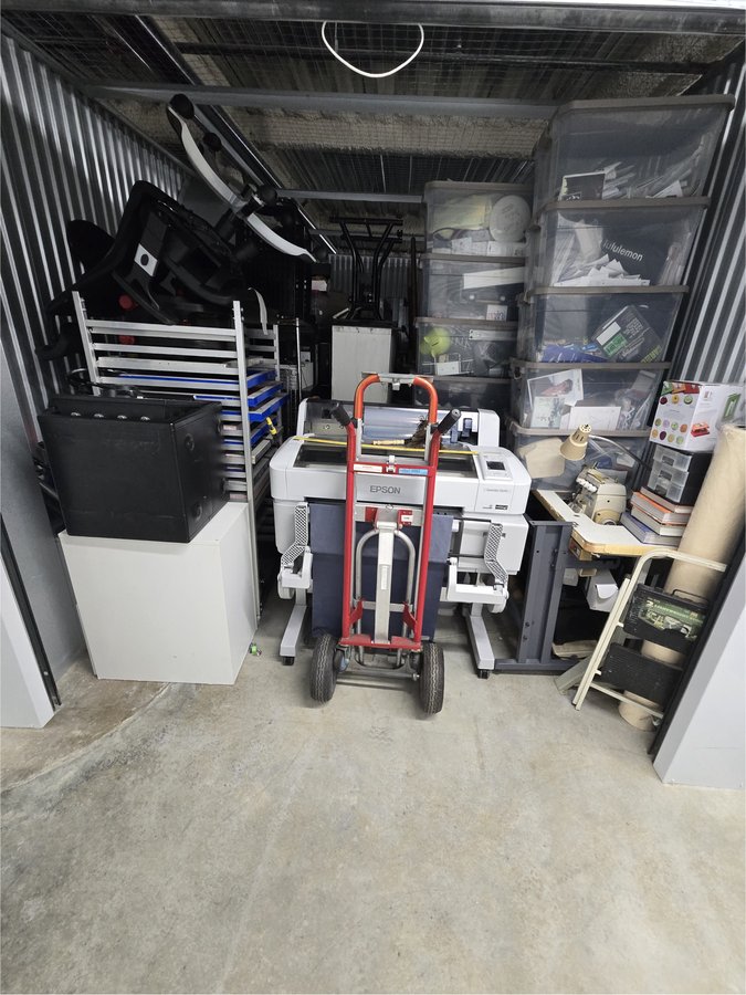 10 x 20 storage unit in Coral Springs, FL
