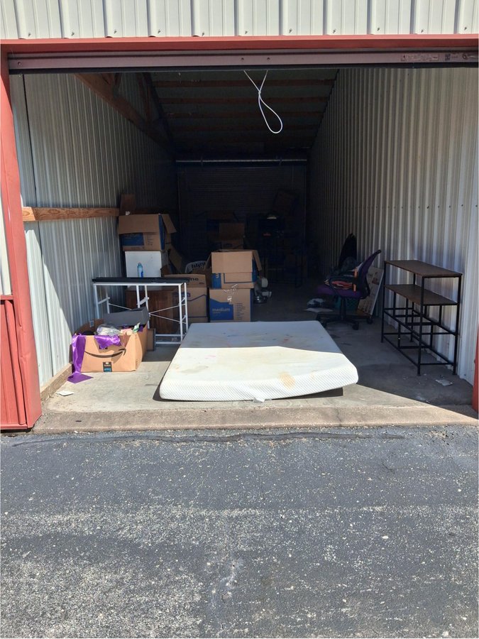 10 x 30 storage unit in Evansville, IN