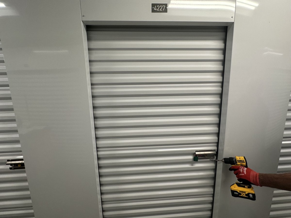 5 x 9 storage unit in Minneapolis, MN