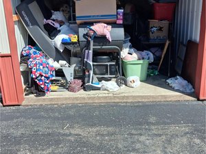 10 x 15 storage unit in Evansville, IN