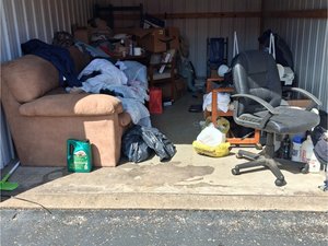 10 x 15 storage unit in Evansville, IN