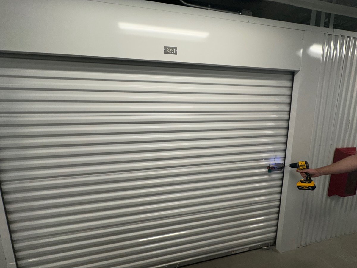 10 x 20 storage unit in Minneapolis, MN