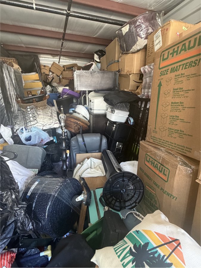 10 x 30 storage unit in Wildwood, FL