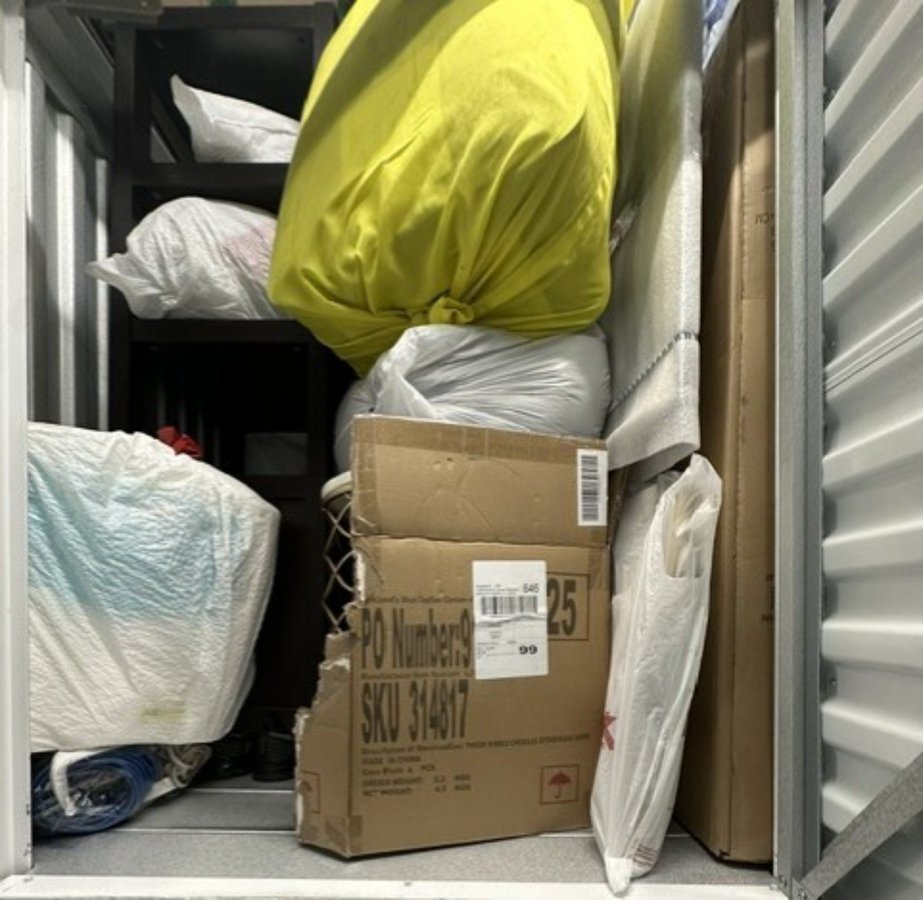 4 x 5 storage unit in Tampa, FL