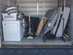10 x 10 storage unit in Evansville, IN