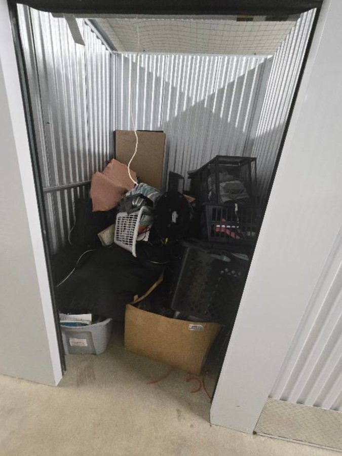 5 x 5 storage unit in Zion, IL