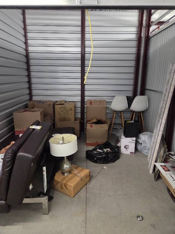10 x 10 storage unit in Chesapeake, VA