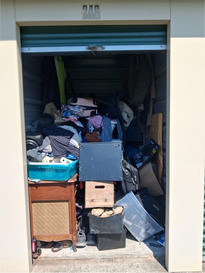 5 x 10 storage unit in Evansville, IN