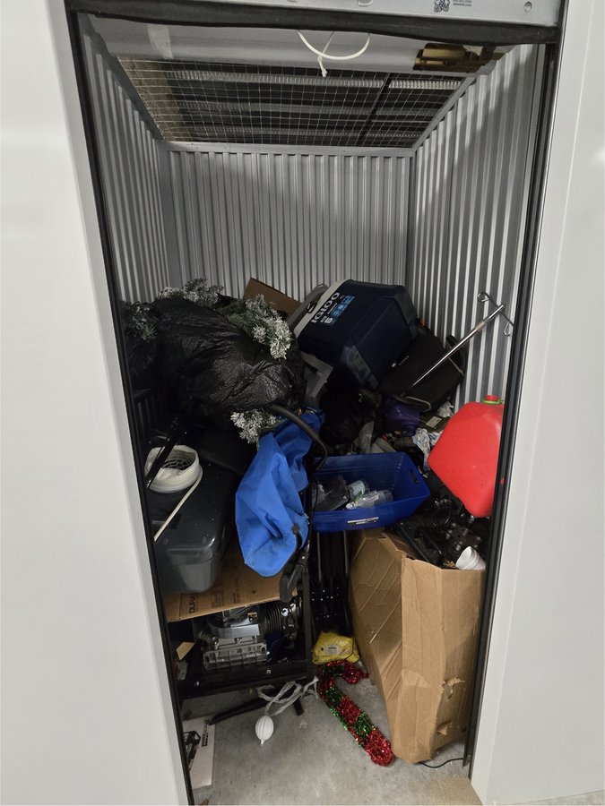 5 x 5 storage unit in Coral Springs, FL