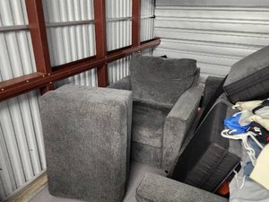 10 x 10 storage unit in Lutz, FL