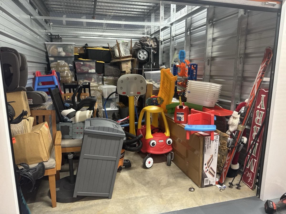 10 x 19 storage unit in Berkeley Heights, NJ