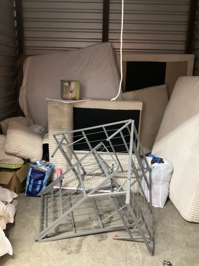 10 x 10 storage unit in Indianapolis, IN
