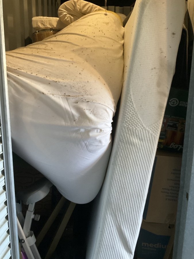 5 x 10 storage unit in Indianapolis, IN