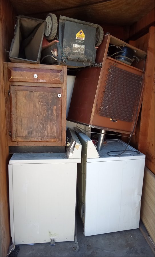 5 x 10 storage unit in Modesto, CA
