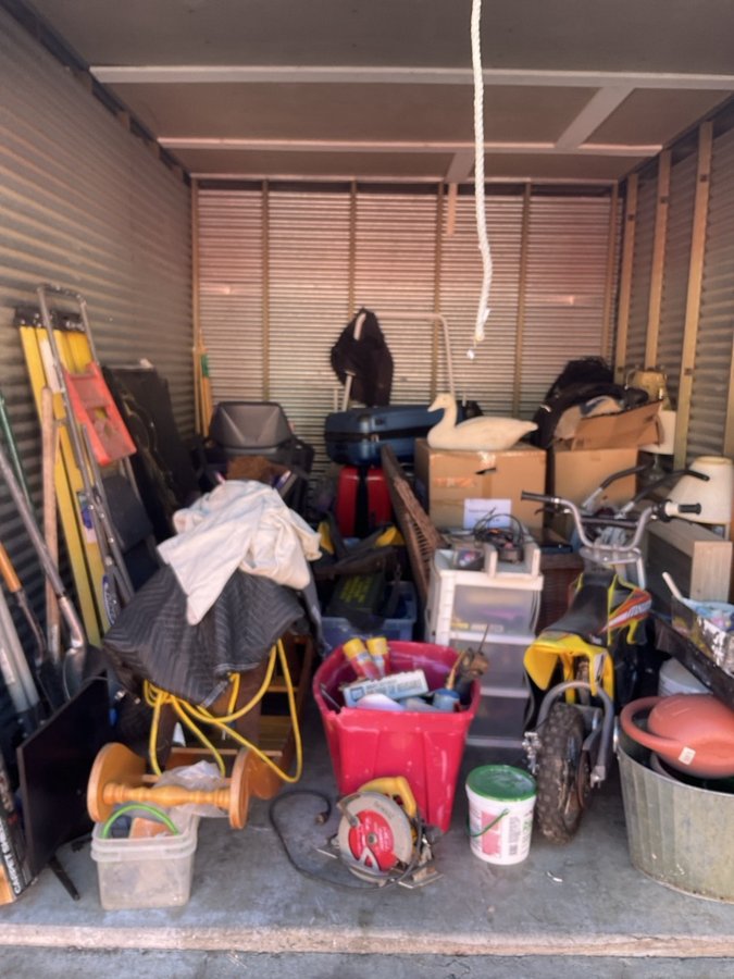 10 x 15 storage unit in Indianapolis, IN